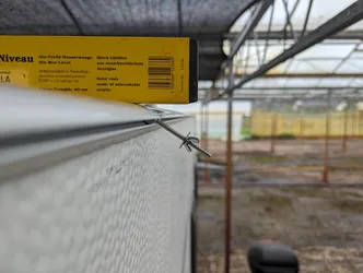 Die Öffnung der Kederleiste hat einen Winkel von ca. 45°.