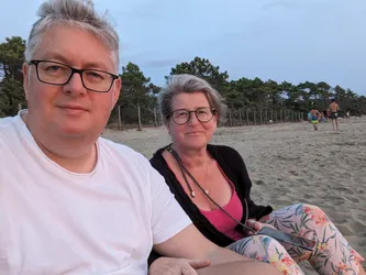 Das ist genau unser Ding: abends am Strand den Sonnenuntergang anschauen.